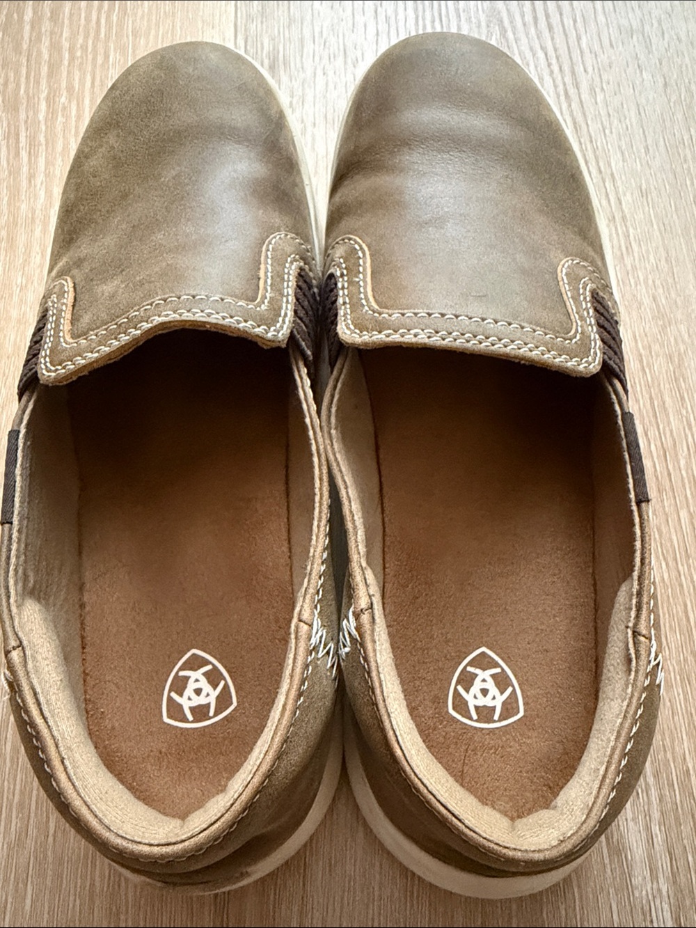 Ariat Olive Brown Slip-On Casual Loafers with Cream Soles - Picture 3 of 4